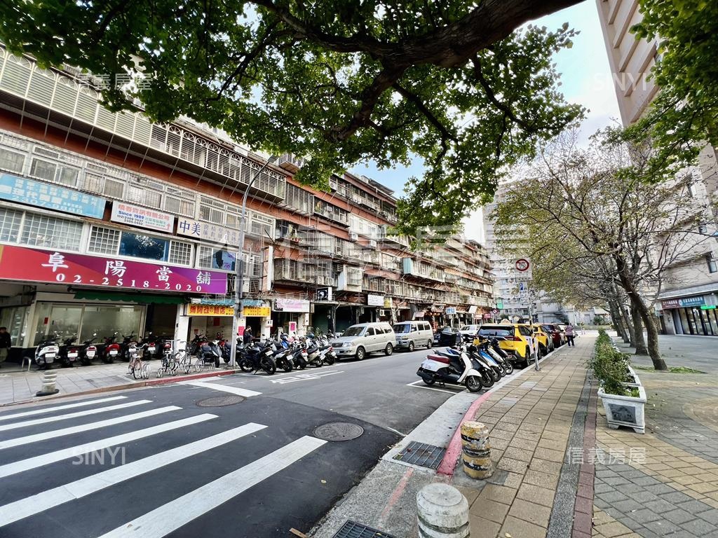 忠恕近未來捷運一樓房屋室內格局與周邊環境