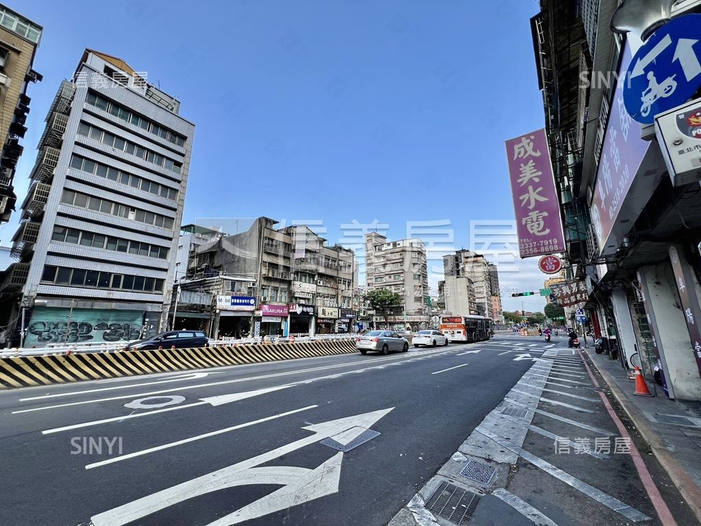 忠恕近未來捷運一樓房屋室內格局與周邊環境