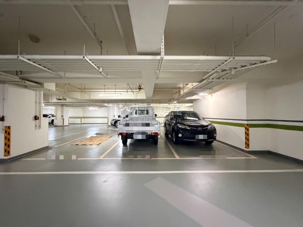 晴光花園三房平車房屋室內格局與周邊環境