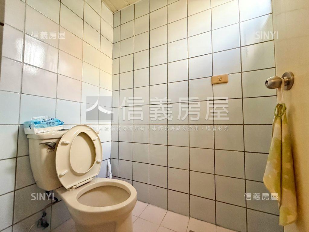 國安國宅雙衛開窗帝王戶房屋室內格局與周邊環境