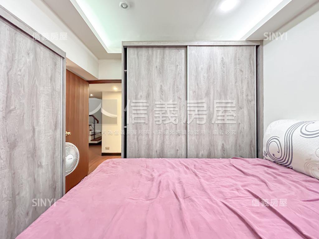 英郡Ａ採光大戶車位房屋室內格局與周邊環境