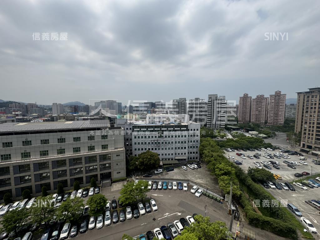 英郡Ａ採光大戶車位房屋室內格局與周邊環境