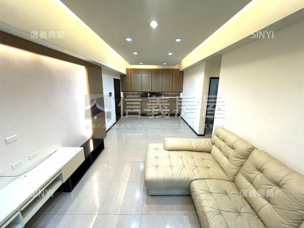 哲里三房車位房屋室內格局與周邊環境