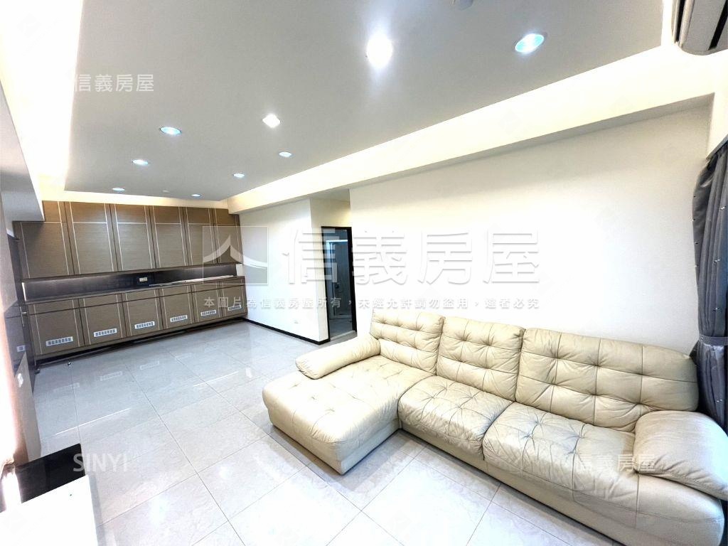 哲里三房車位房屋室內格局與周邊環境