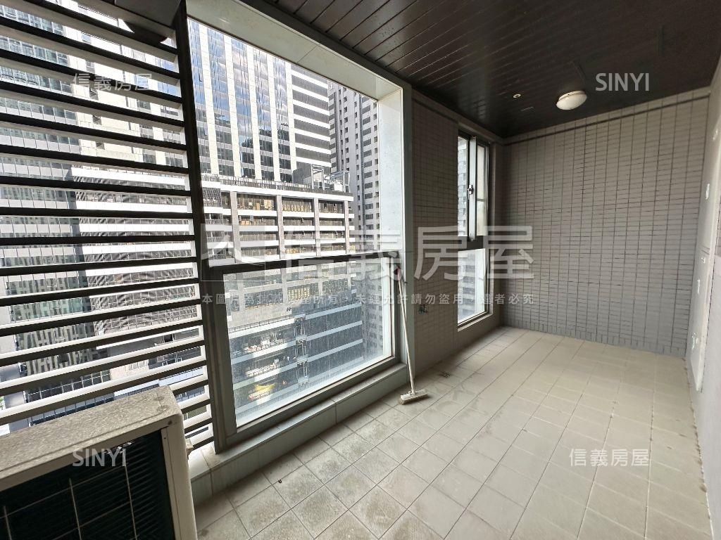 七期鋼骨高樓視野大戶房屋室內格局與周邊環境
