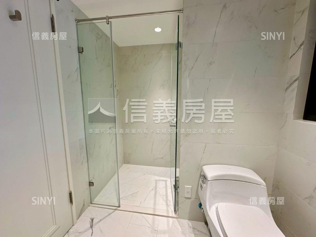 龍寶和臻邸三房雙車帝王戶房屋室內格局與周邊環境