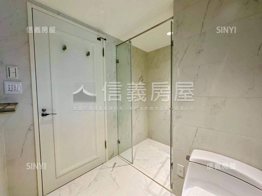 龍寶和臻邸三房雙車帝王戶房屋室內格局與周邊環境