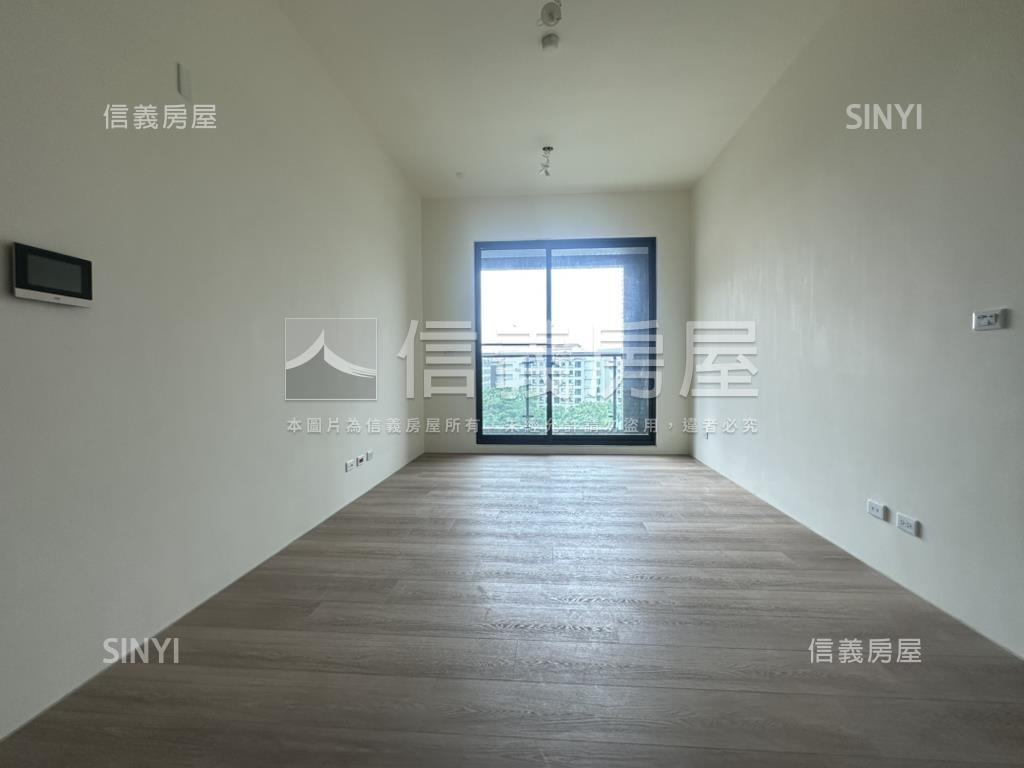 全新三房車位房屋室內格局與周邊環境
