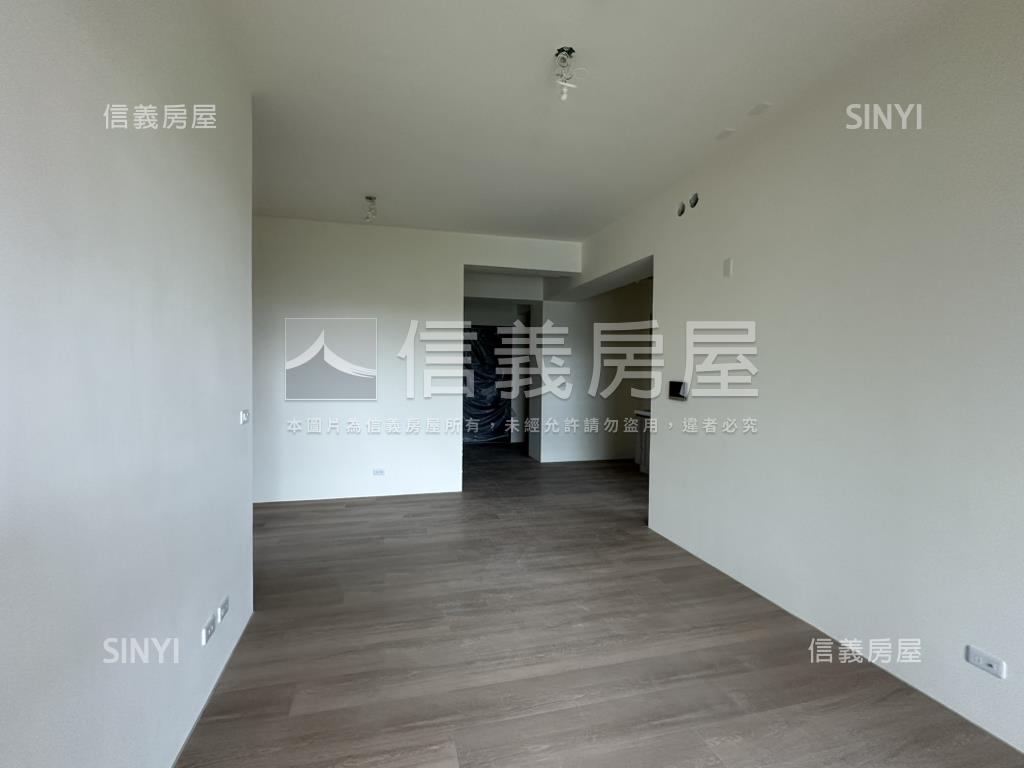 全新三房車位房屋室內格局與周邊環境
