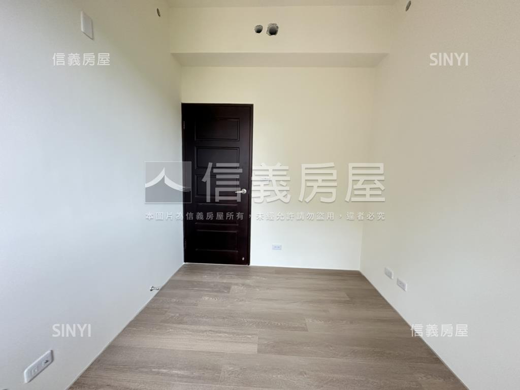 全新三房車位房屋室內格局與周邊環境