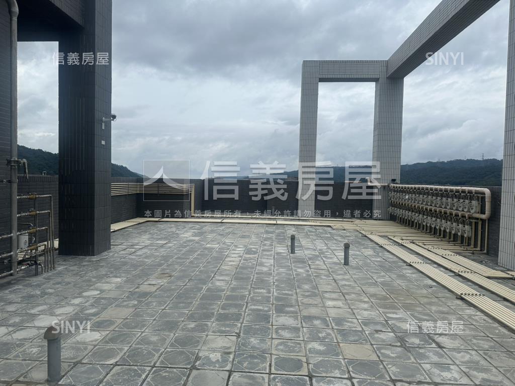 全新三房車位房屋室內格局與周邊環境