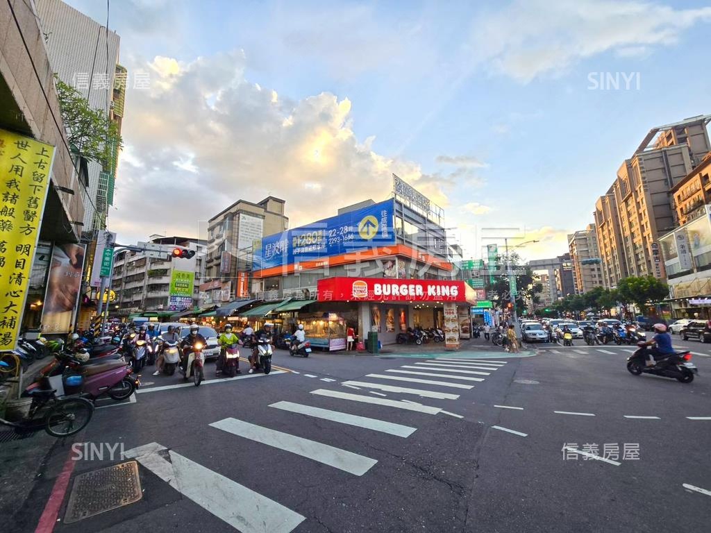 稀有面寬醒目三角窗雙店面房屋室內格局與周邊環境