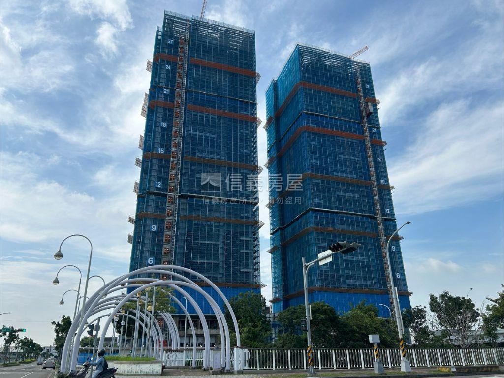 水湳經貿特區華固頂匯房屋室內格局與周邊環境