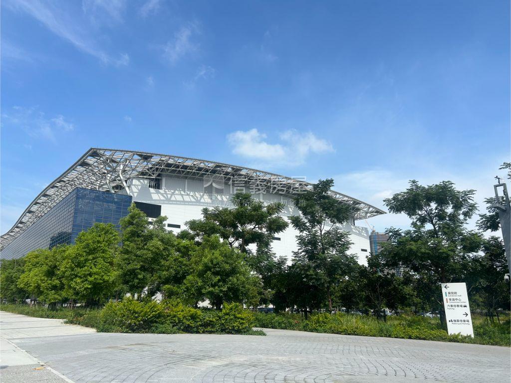 水湳經貿特區華固頂匯房屋室內格局與周邊環境