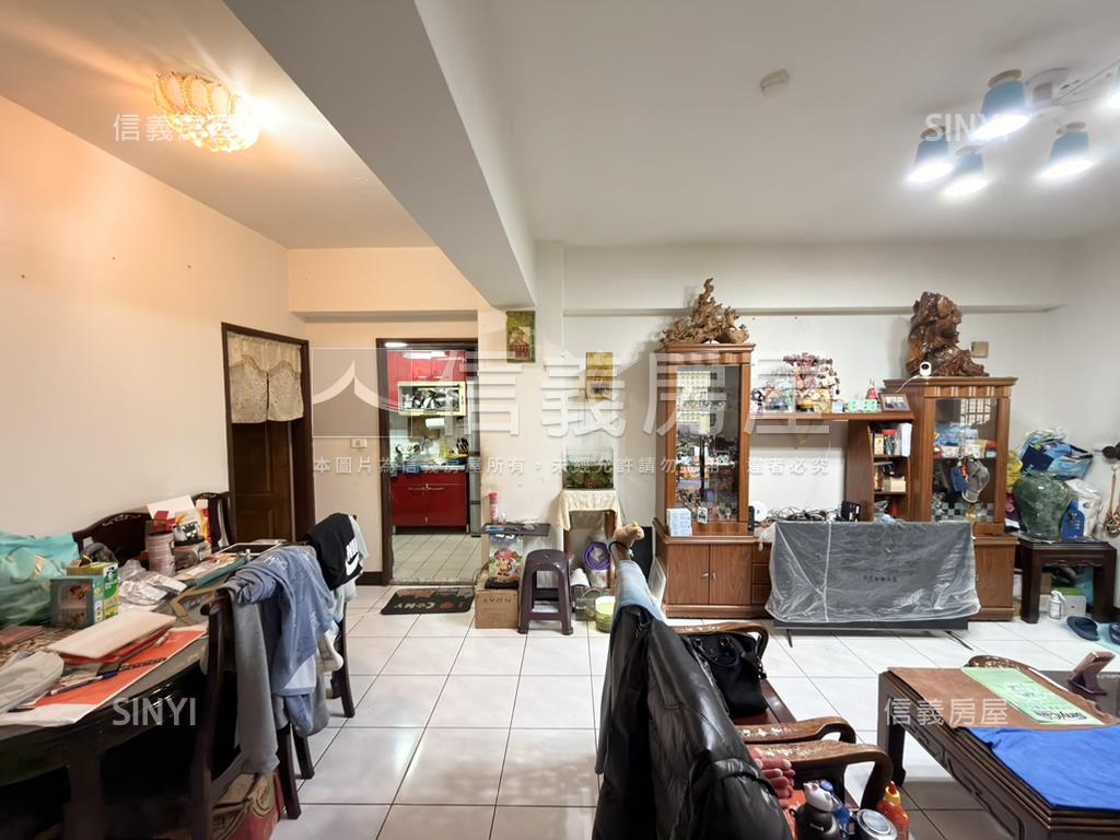 未來捷運｜方正電梯大三房房屋室內格局與周邊環境