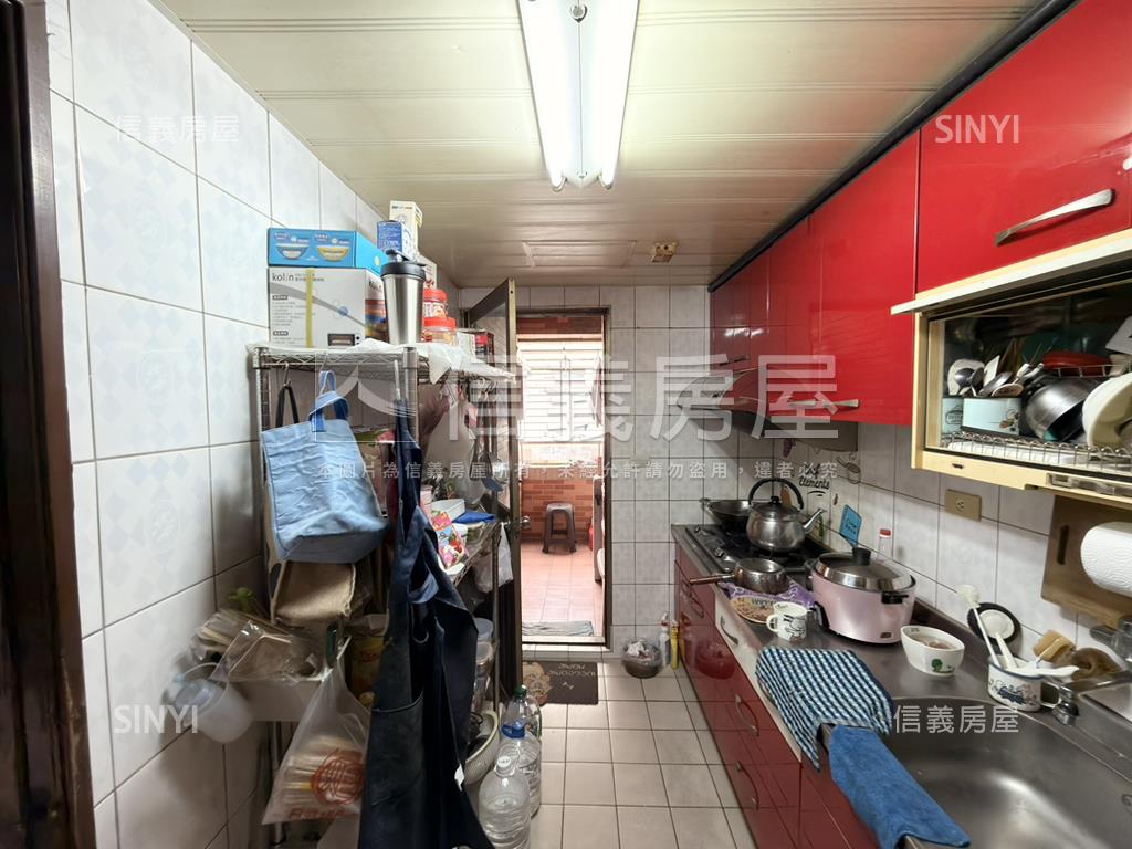 未來捷運｜方正電梯大三房房屋室內格局與周邊環境