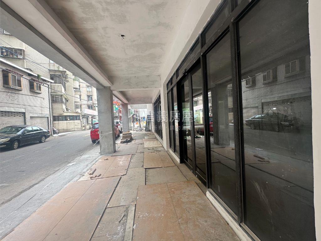 近桃園火車站全棟廠辦房屋室內格局與周邊環境