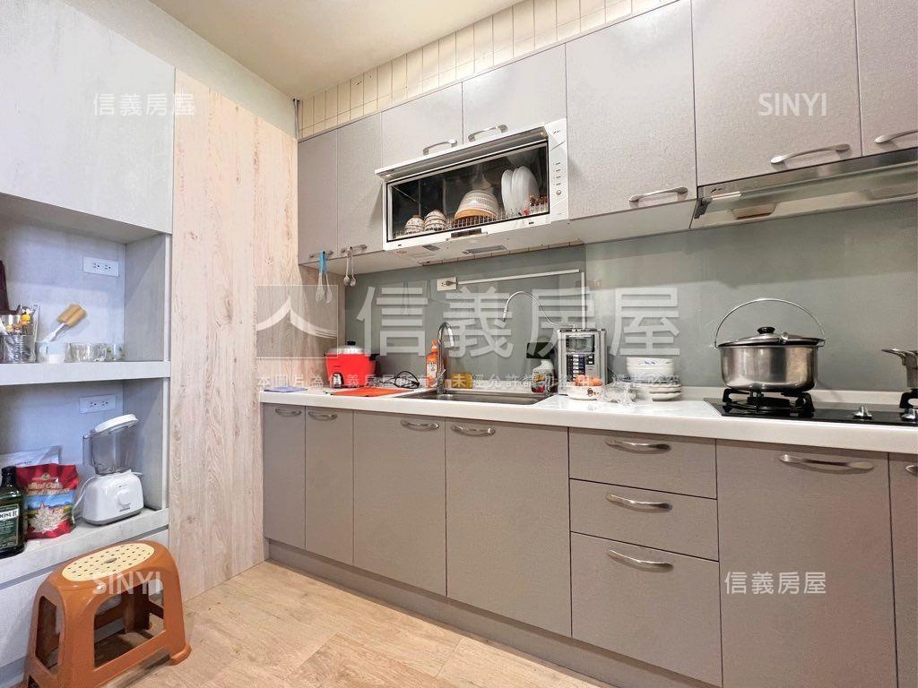 ［麟光捷運］電梯美妝三房房屋室內格局與周邊環境