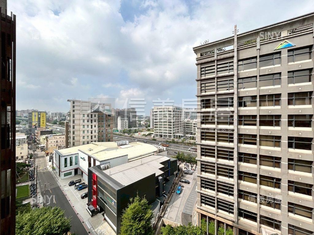 園區旁兩房平面車位房屋室內格局與周邊環境