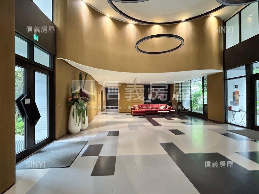 精銳高樓層兩房平車房屋室內格局與周邊環境