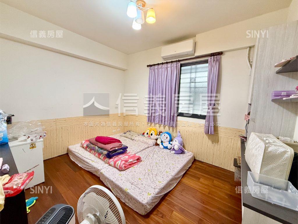 近新市鎮面公園車墅透天房屋室內格局與周邊環境