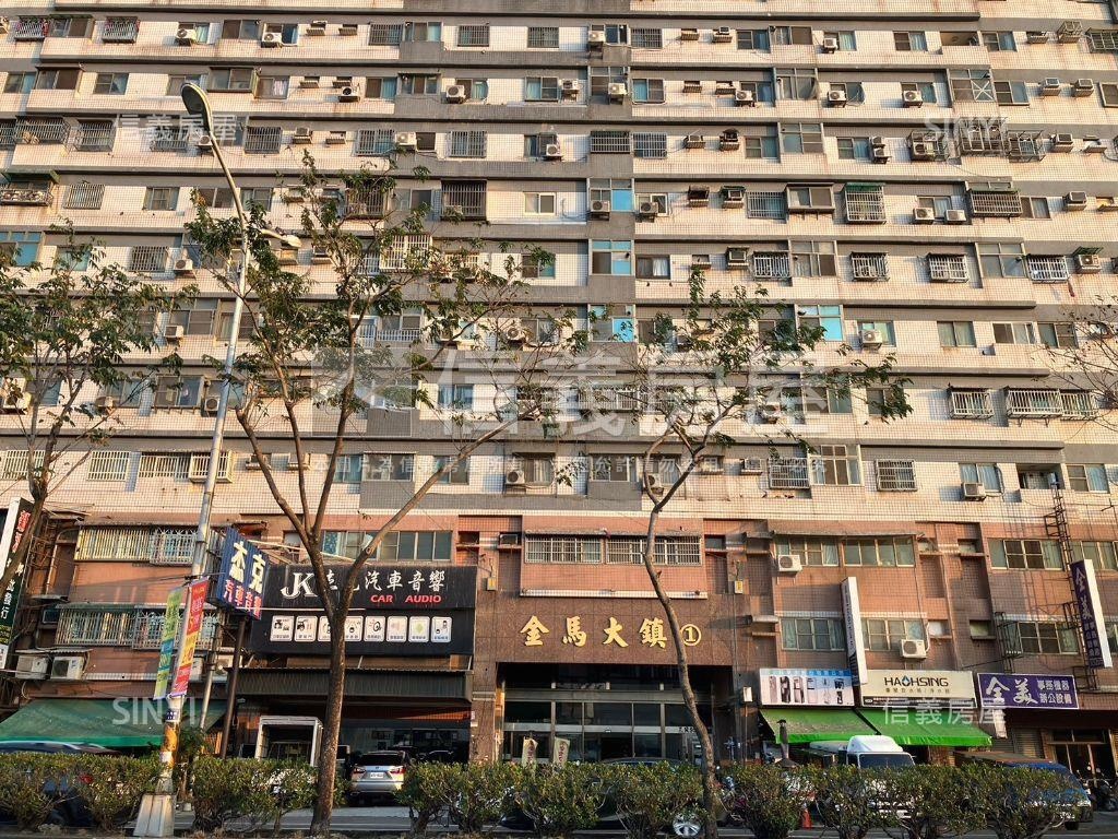 金馬商圈★三房附機上車位房屋室內格局與周邊環境