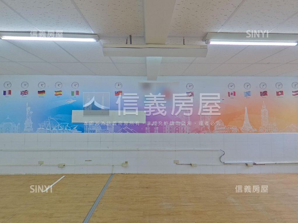 雙捷景安黃金三樓房屋室內格局與周邊環境