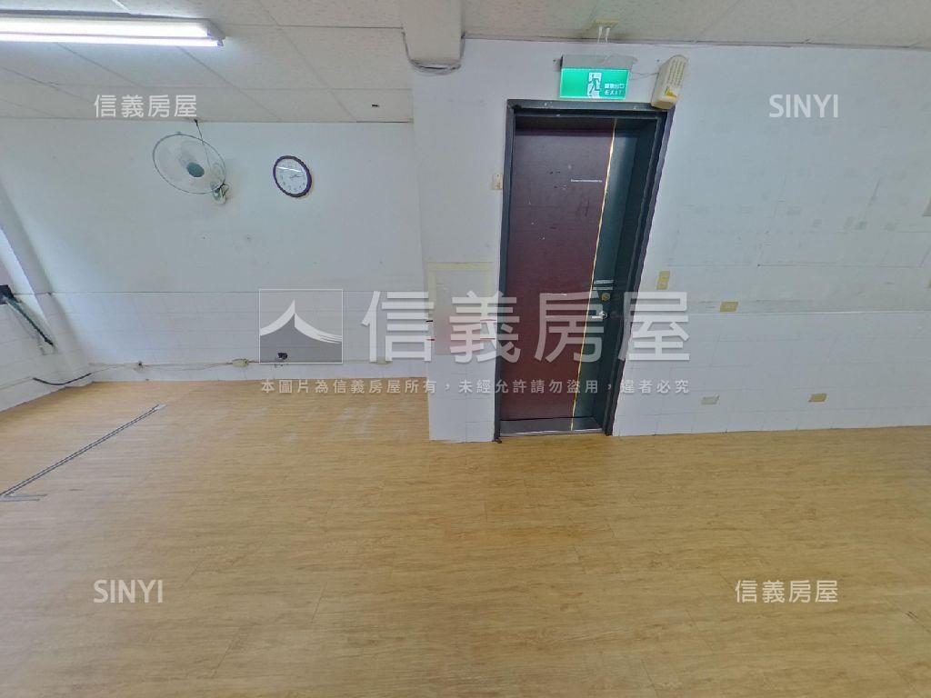 雙捷景安黃金三樓房屋室內格局與周邊環境