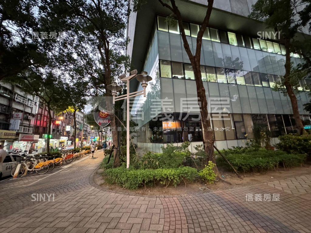 雙捷景安黃金三樓房屋室內格局與周邊環境