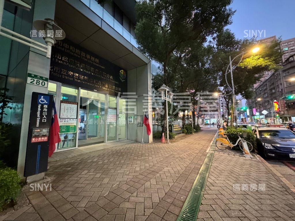 雙捷景安黃金三樓房屋室內格局與周邊環境