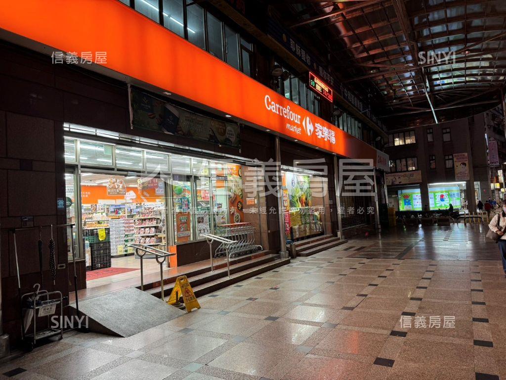 雙捷景安黃金三樓房屋室內格局與周邊環境