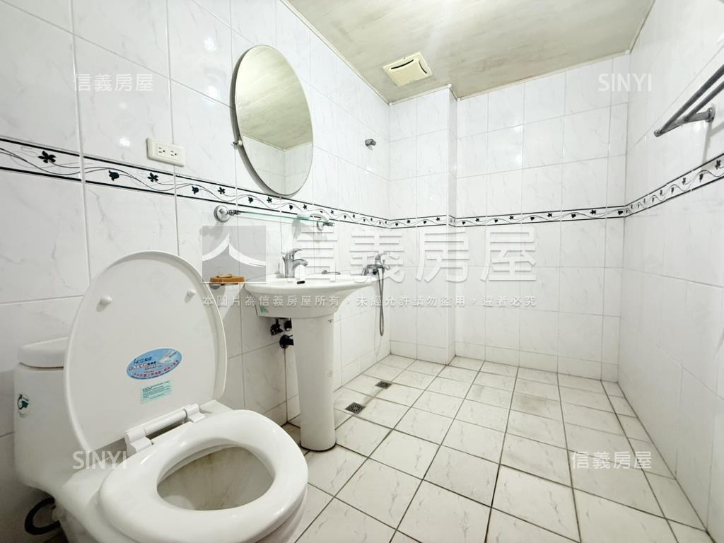 中正預校稀有邊間透店房屋室內格局與周邊環境