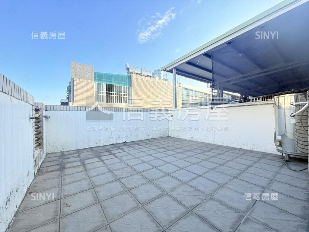 中正預校稀有邊間透店房屋室內格局與周邊環境