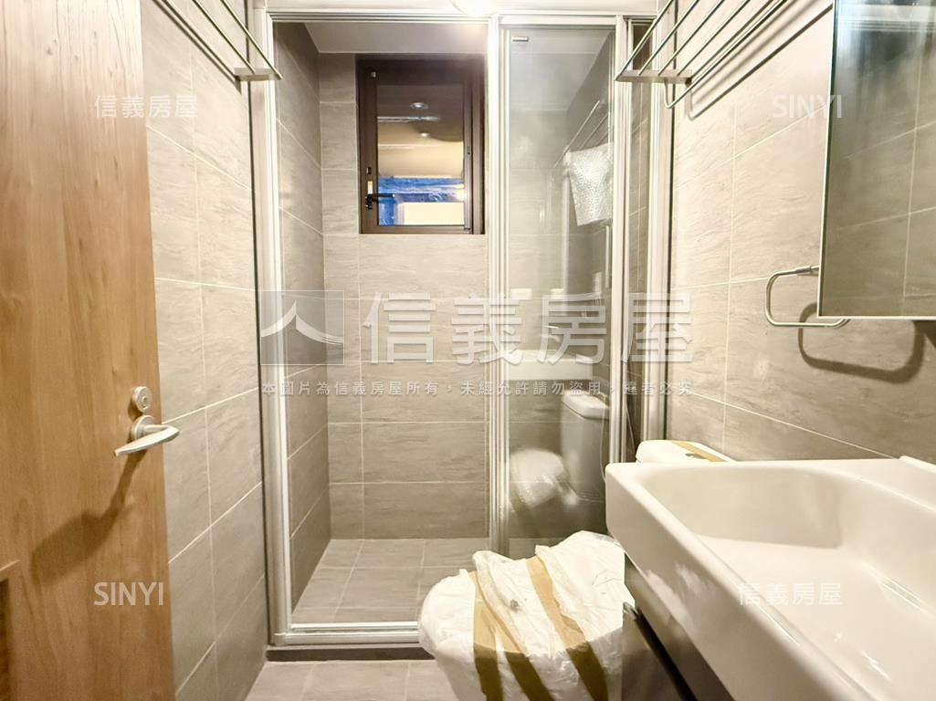 全新落成敦北南京三房車位房屋室內格局與周邊環境