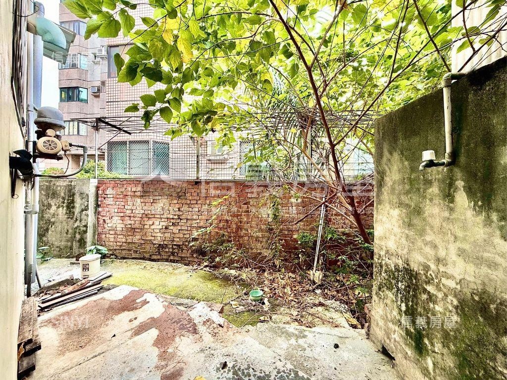 面松竹國小大地坪臨路透店房屋室內格局與周邊環境