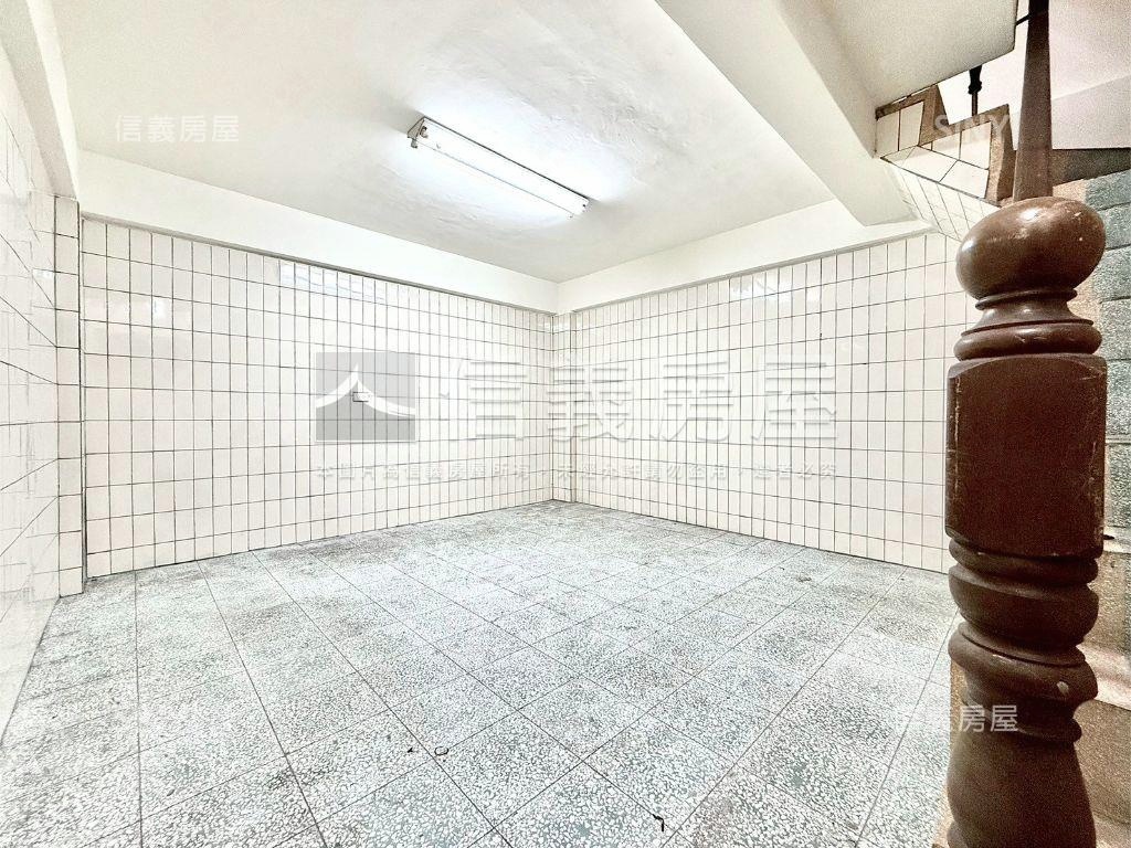 面松竹國小大地坪臨路透店房屋室內格局與周邊環境