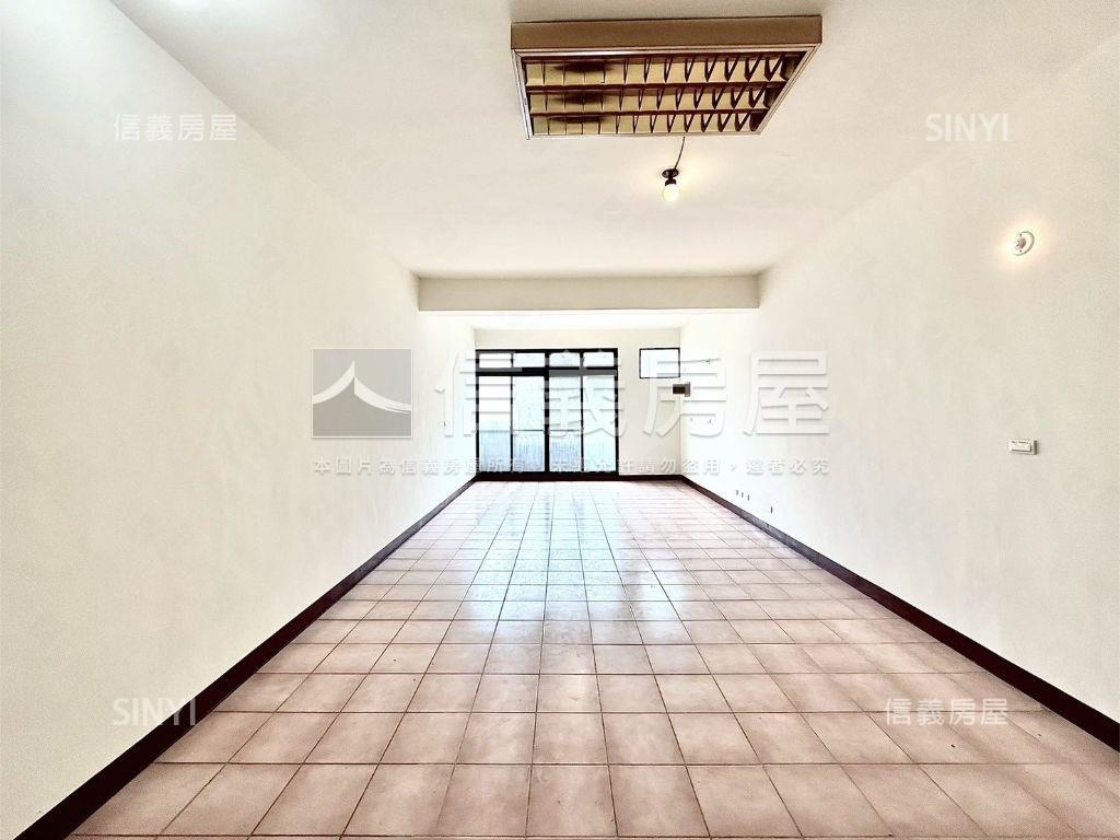 面松竹國小大地坪臨路透店房屋室內格局與周邊環境