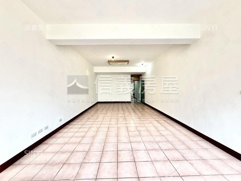 面松竹國小大地坪臨路透店房屋室內格局與周邊環境