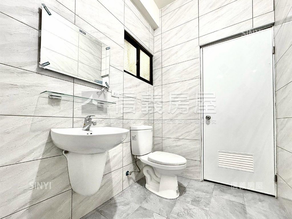 面松竹國小大地坪臨路透店房屋室內格局與周邊環境