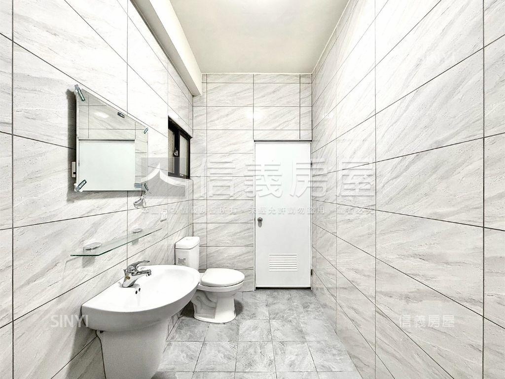 面松竹國小大地坪臨路透店房屋室內格局與周邊環境