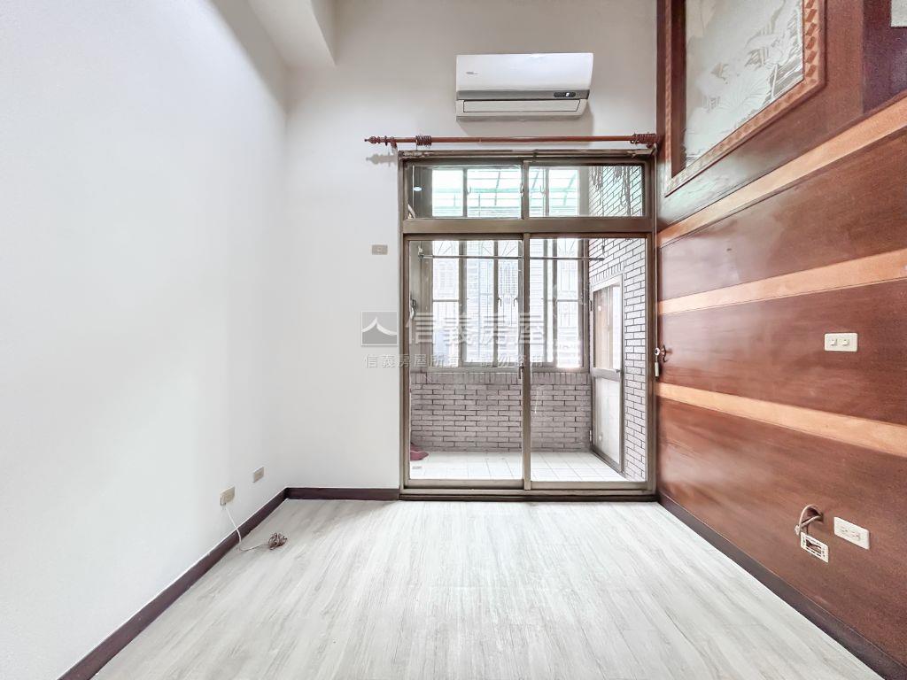 ⭐明峰街高登屋挑高美宅⭐房屋室內格局與周邊環境