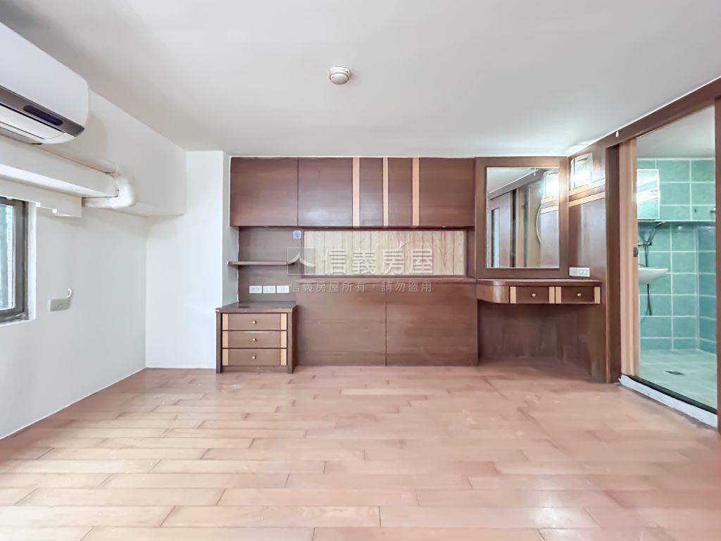 ⭐明峰街高登屋挑高美宅⭐房屋室內格局與周邊環境
