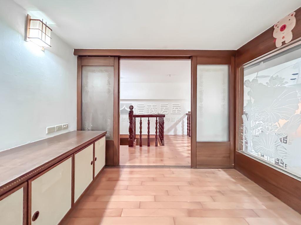 ⭐明峰街高登屋挑高美宅⭐房屋室內格局與周邊環境