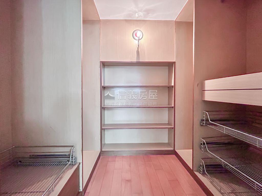 ⭐明峰街高登屋挑高美宅⭐房屋室內格局與周邊環境