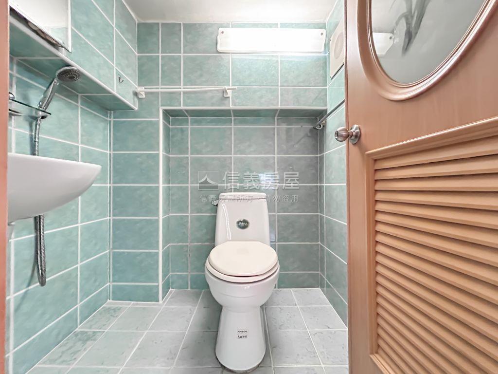 ⭐明峰街高登屋挑高美宅⭐房屋室內格局與周邊環境