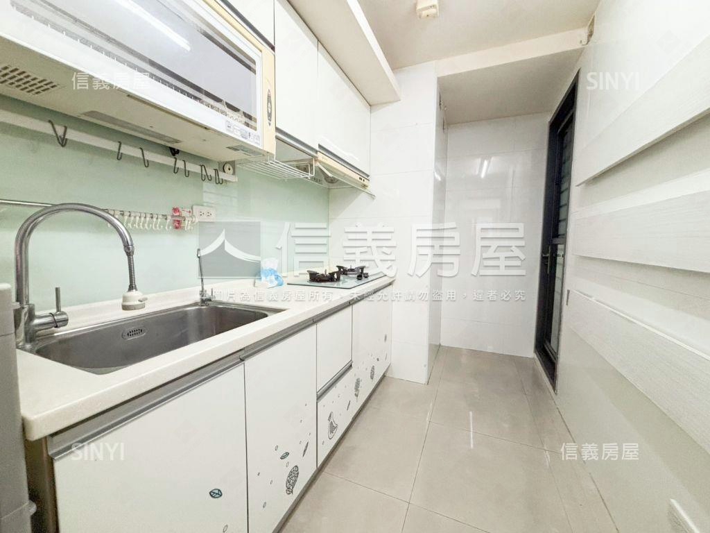 東京市銀座區美三房平車位房屋室內格局與周邊環境