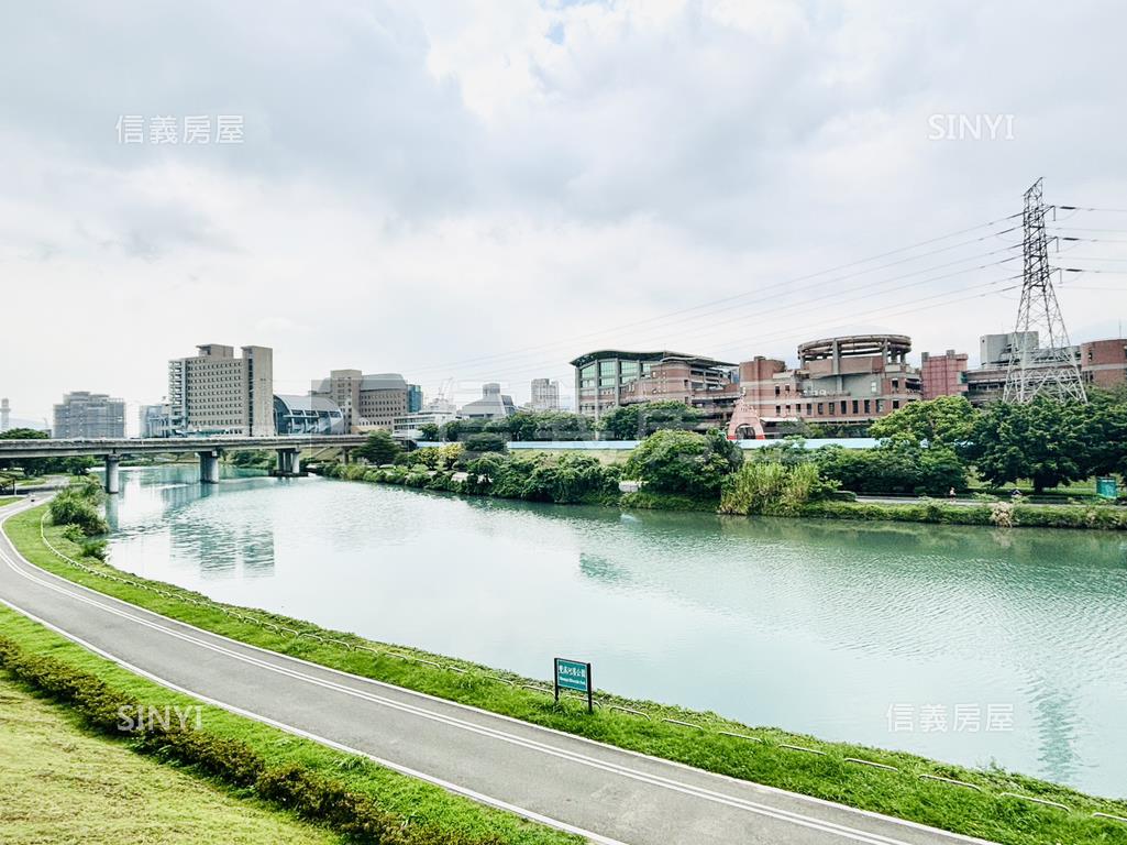 士林美崙街二樓頂加大空間房屋室內格局與周邊環境