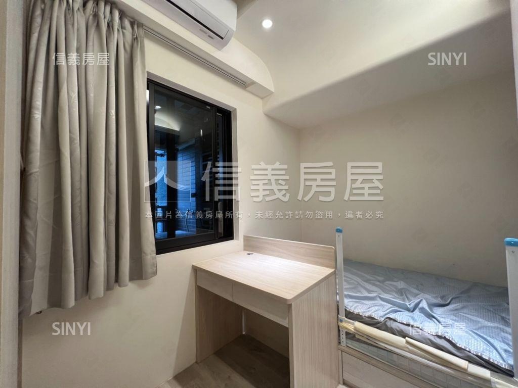 柏克萊．裝潢三房車位房屋室內格局與周邊環境