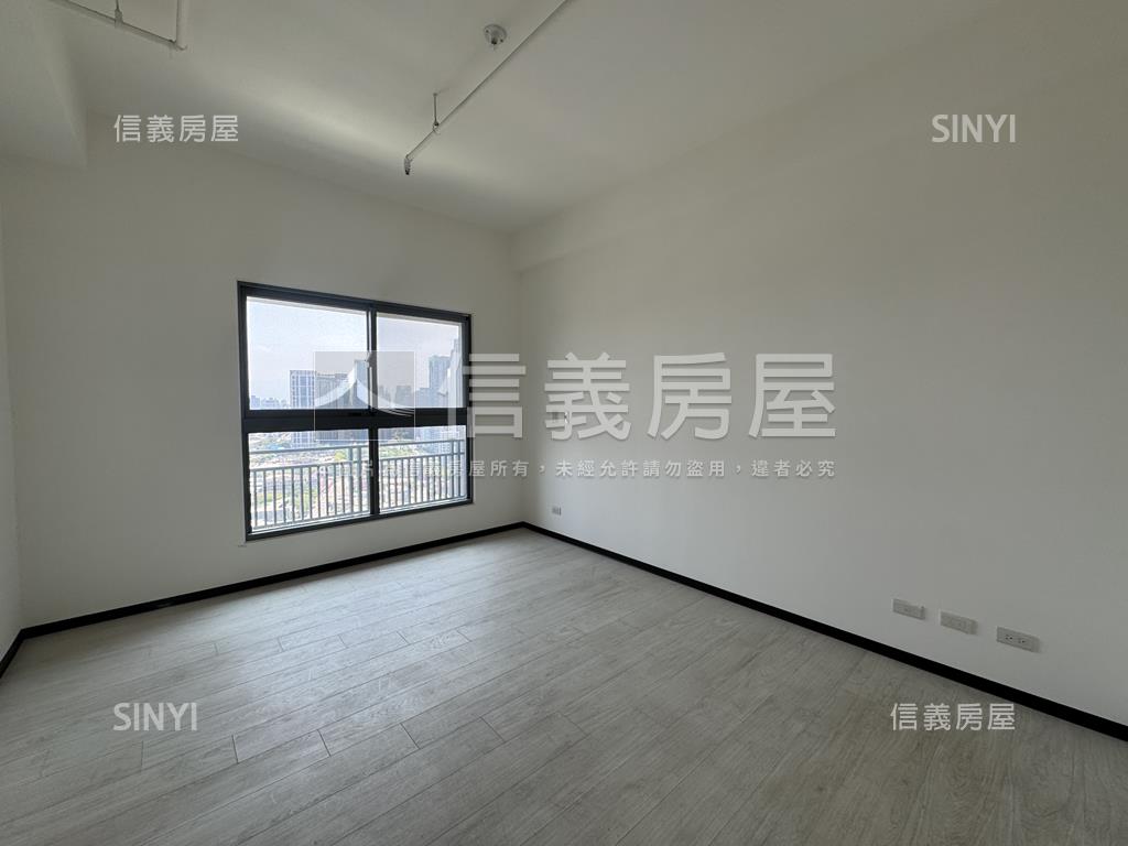 次頂三面採光四房雙車房屋室內格局與周邊環境