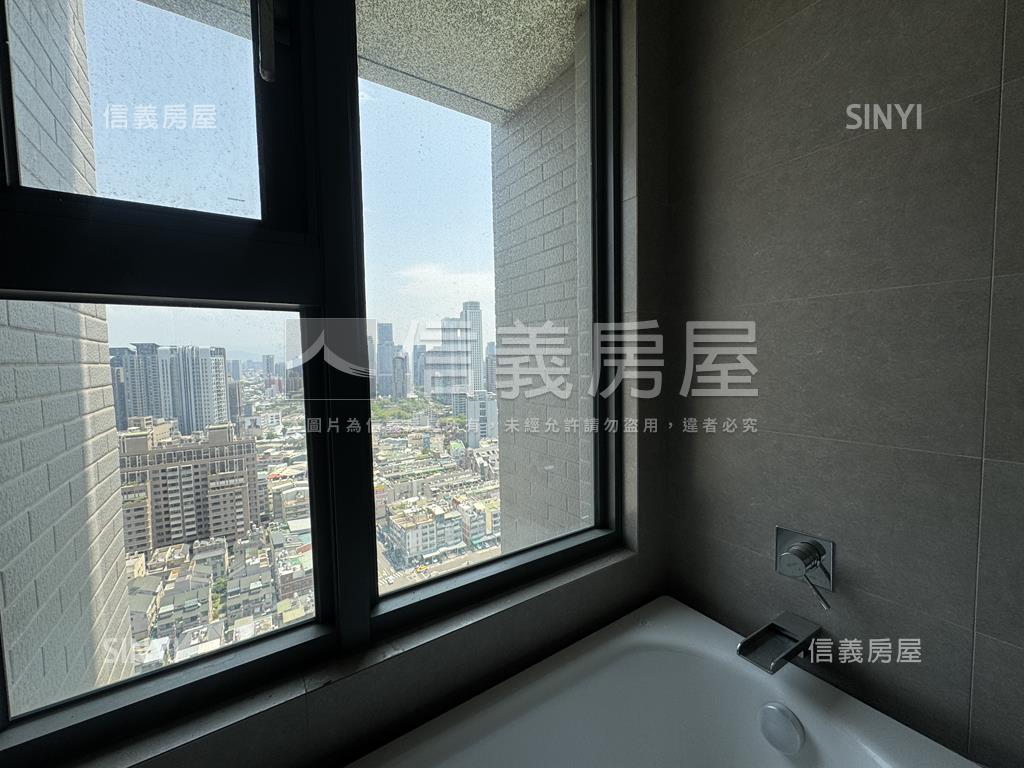 次頂三面採光四房雙車房屋室內格局與周邊環境